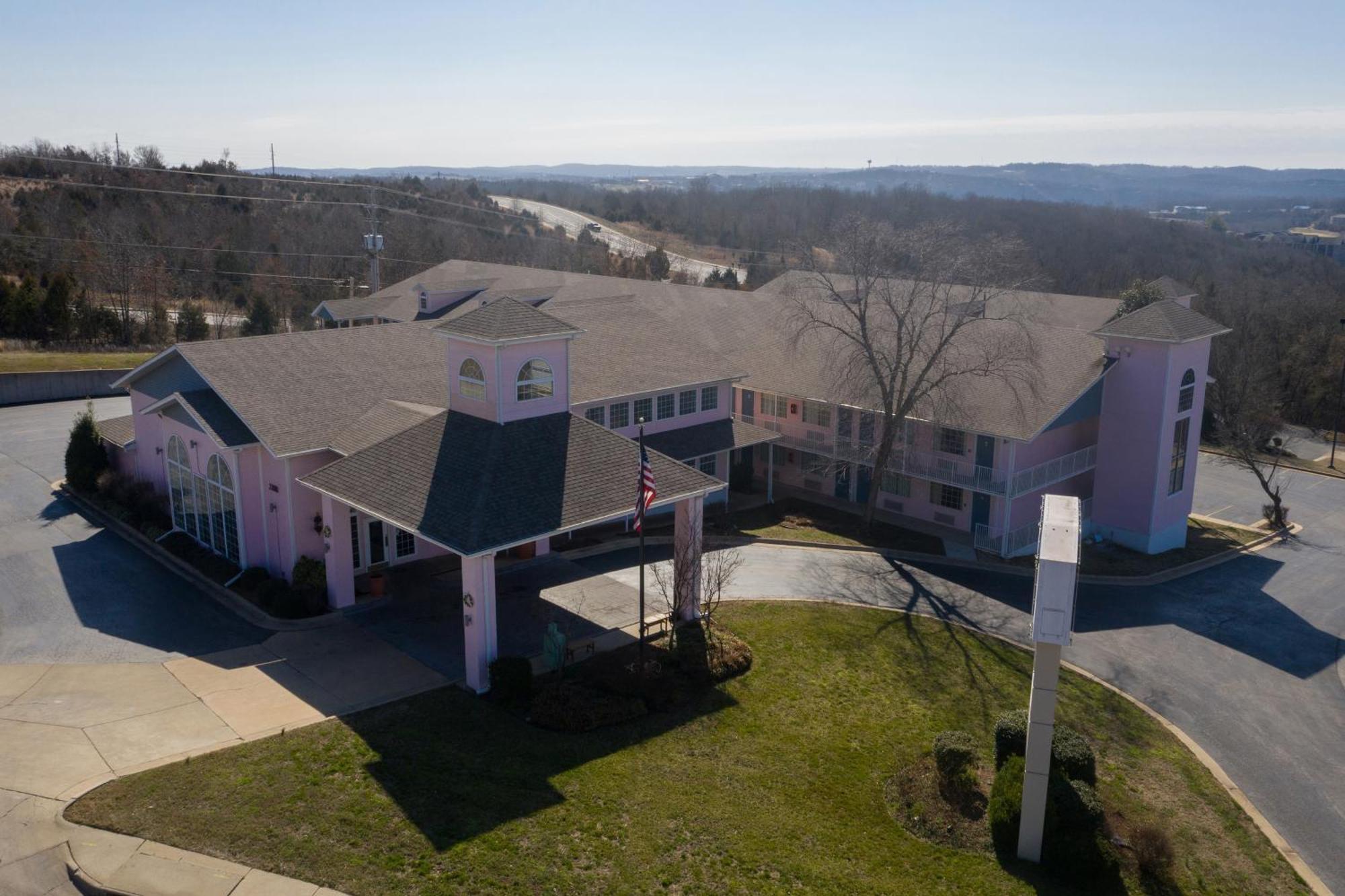 Angel Inn - Central Branson Exterior photo